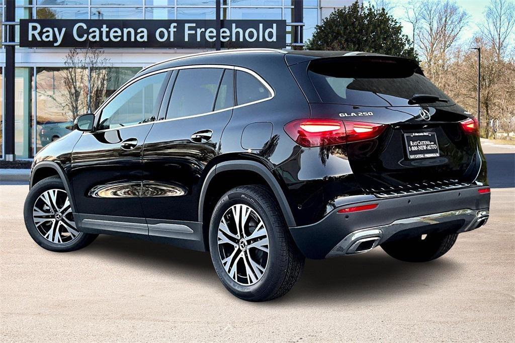 used 2025 Mercedes-Benz GLA 250 car, priced at $44,495