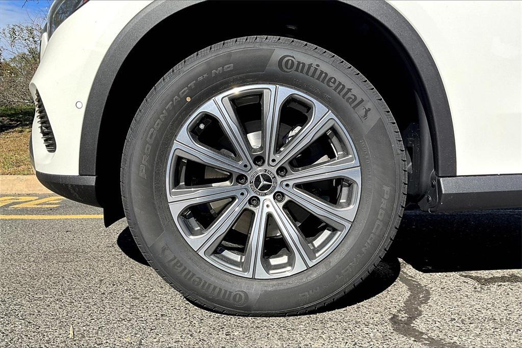 new 2026 Mercedes-Benz GLC 300 car, priced at $54,335