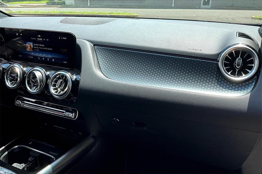 used 2025 Mercedes-Benz GLA 250 car, priced at $44,999