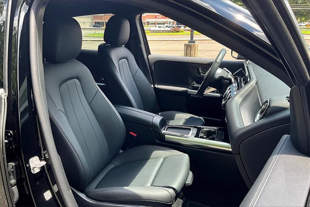 used 2025 Mercedes-Benz GLA 250 car, priced at $44,999