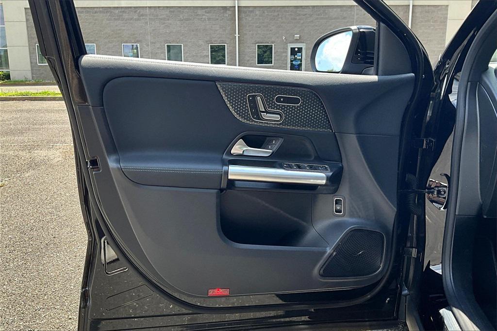 used 2025 Mercedes-Benz GLA 250 car, priced at $44,999