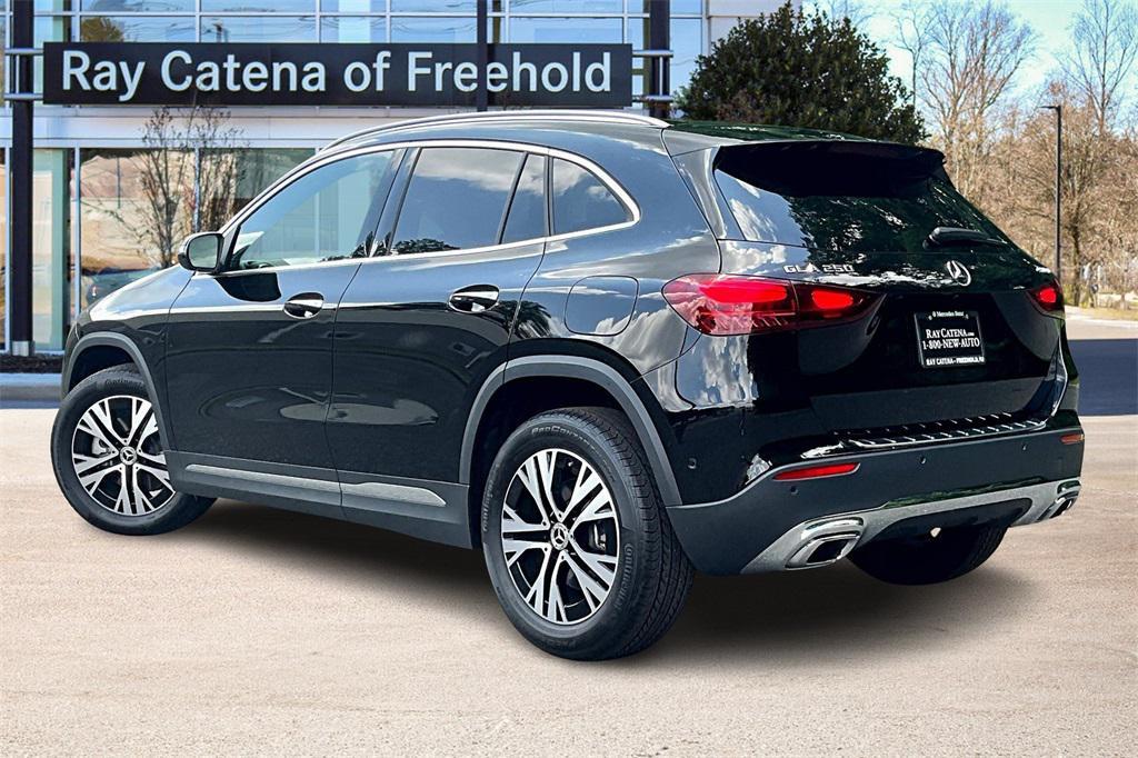used 2025 Mercedes-Benz GLA 250 car, priced at $44,999