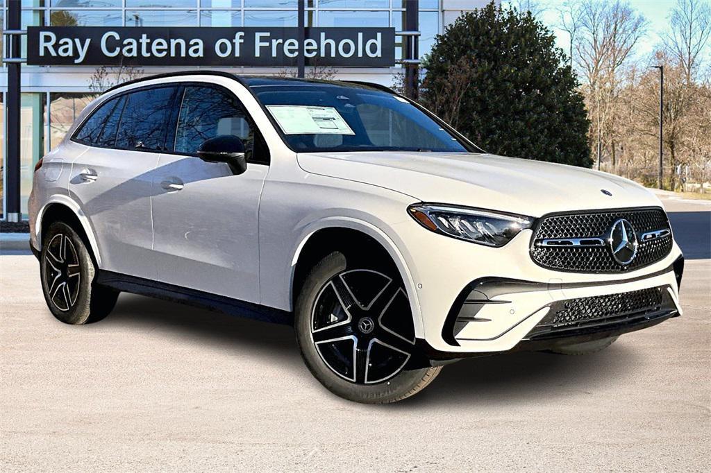 new 2026 Mercedes-Benz GLC 300 car, priced at $59,425