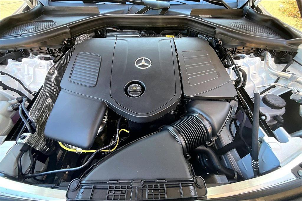 new 2026 Mercedes-Benz GLC 300 car, priced at $59,425