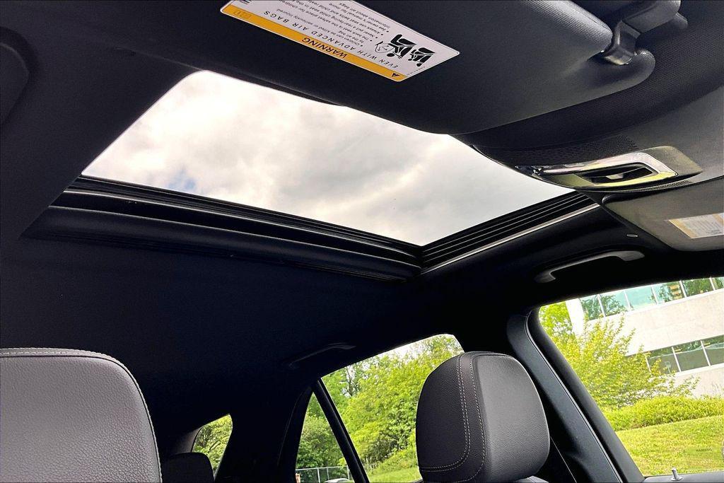 used 2022 Mercedes-Benz GLE 350 car, priced at $43,900