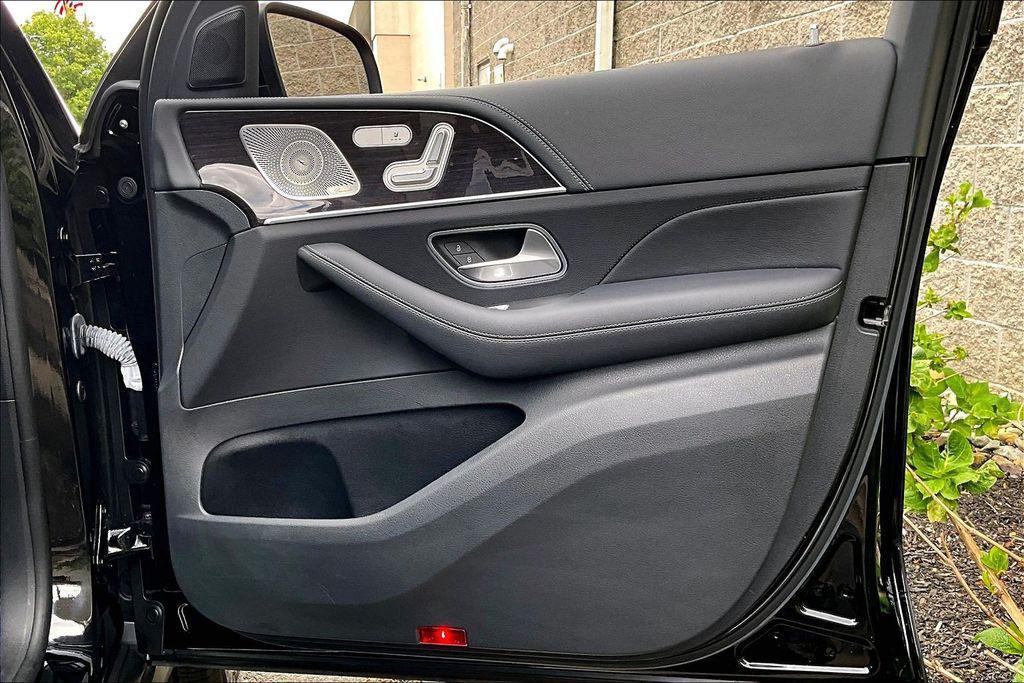 used 2022 Mercedes-Benz GLE 350 car, priced at $43,900