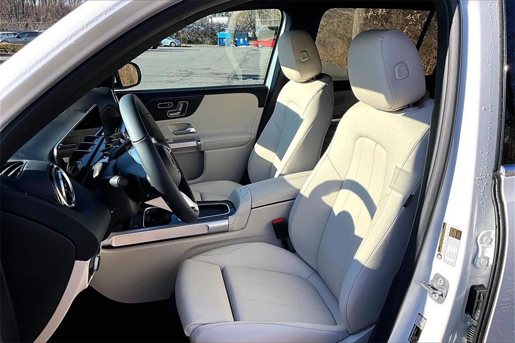new 2026 Mercedes-Benz GLB 250 car, priced at $52,645