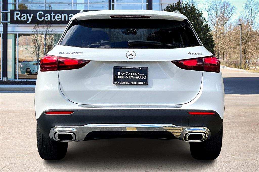 used 2025 Mercedes-Benz GLA 250 car, priced at $41,999