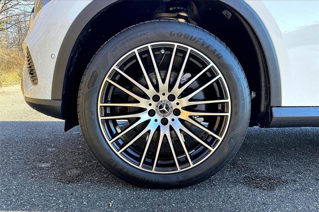 used 2025 Mercedes-Benz GLC 300 car, priced at $50,495