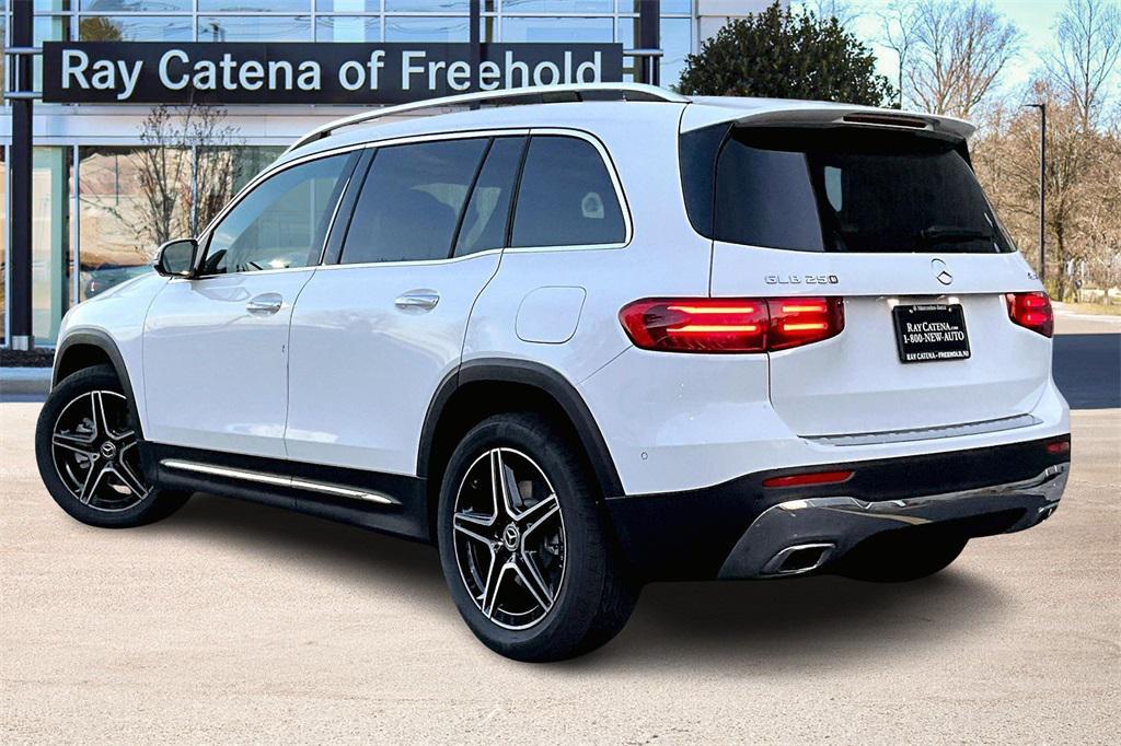 new 2026 Mercedes-Benz GLB 250 car, priced at $52,020