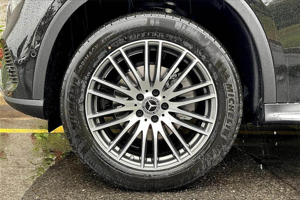 new 2026 Mercedes-Benz GLC 300 car, priced at $62,805