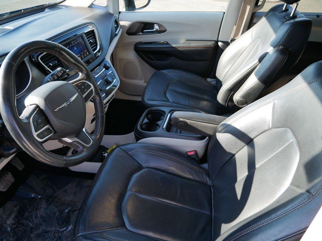 used 2020 Chrysler Pacifica car