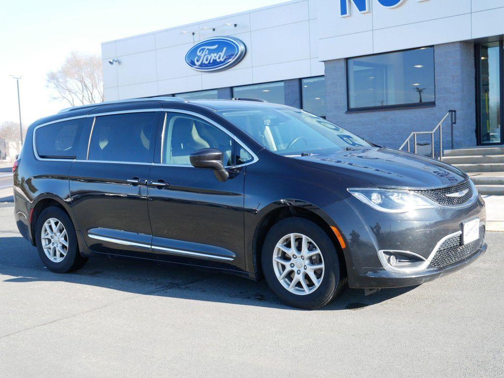 used 2020 Chrysler Pacifica car