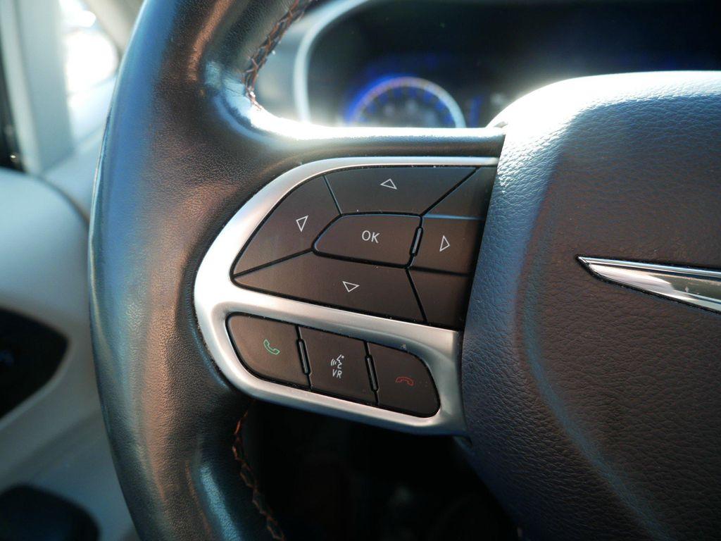 used 2020 Chrysler Pacifica car