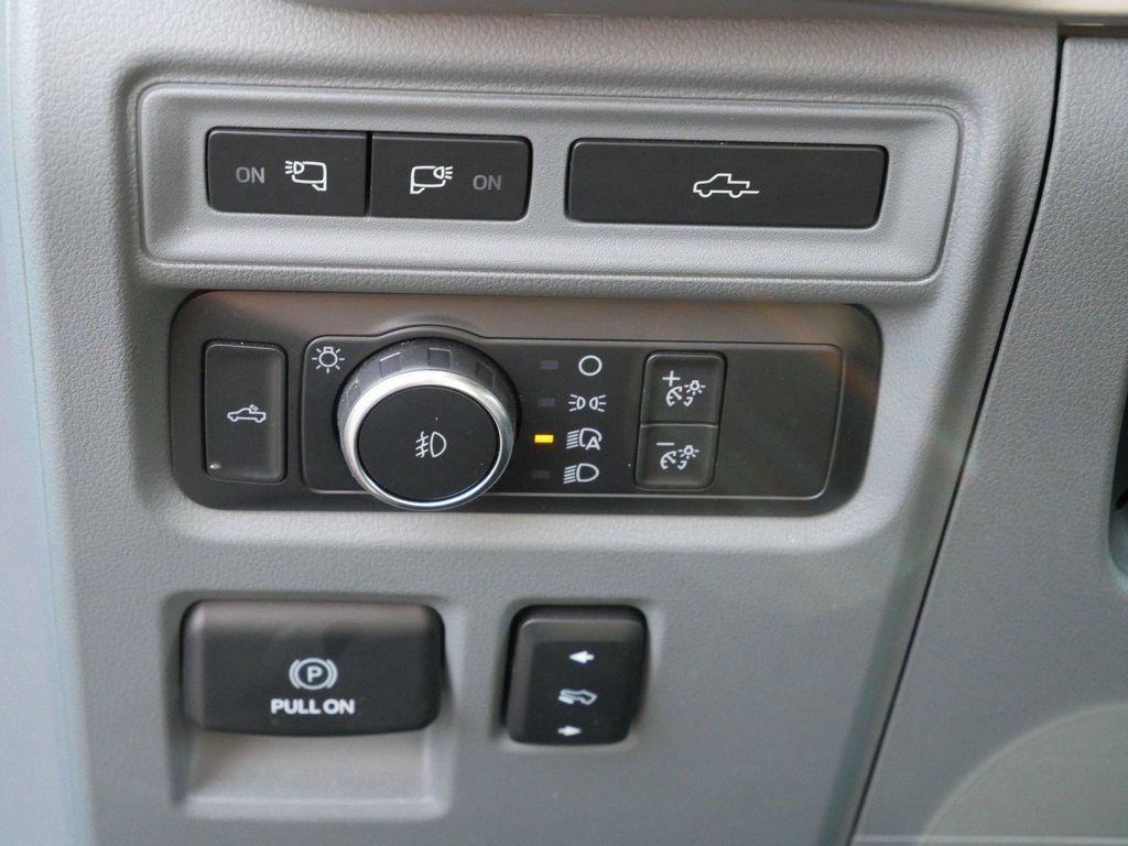 used 2021 Ford F-150 car, priced at $31,987