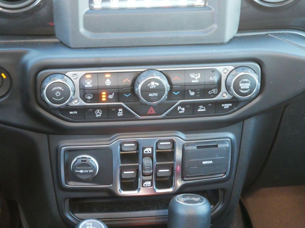 used 2021 Jeep Wrangler Unlimited car, priced at $27,487