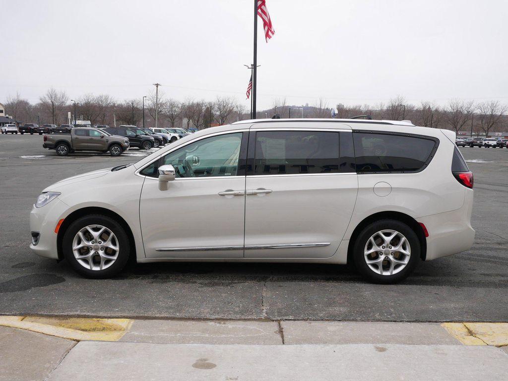 used 2020 Chrysler Pacifica car, priced at $15,987