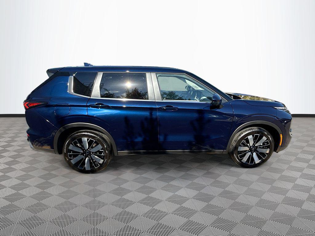 new 2026 Mitsubishi Outlander car, priced at $26,920
