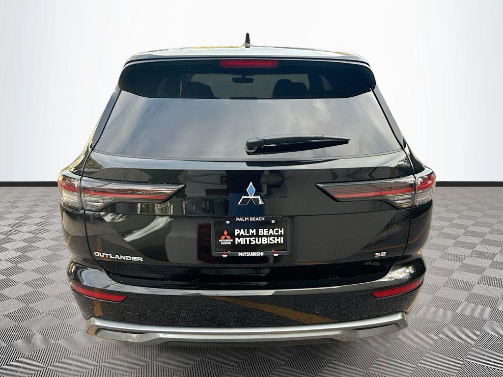 new 2026 Mitsubishi Outlander car, priced at $29,966