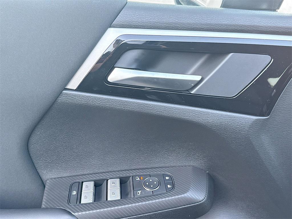 new 2026 Mitsubishi Outlander car, priced at $25,368