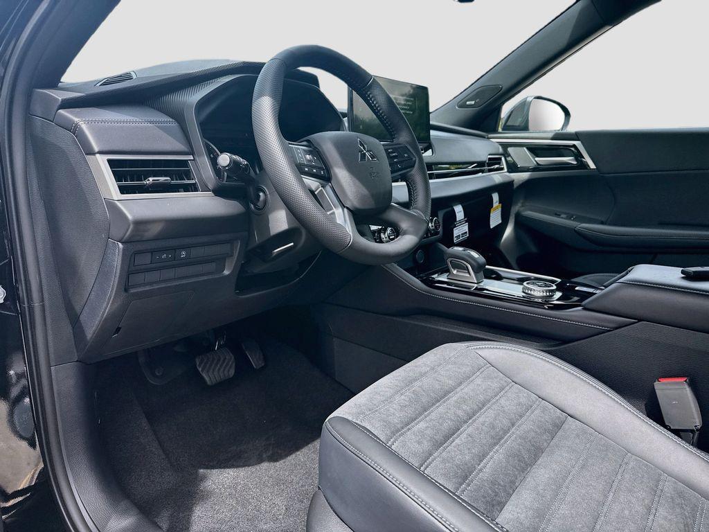 new 2026 Mitsubishi Outlander car, priced at $26,355