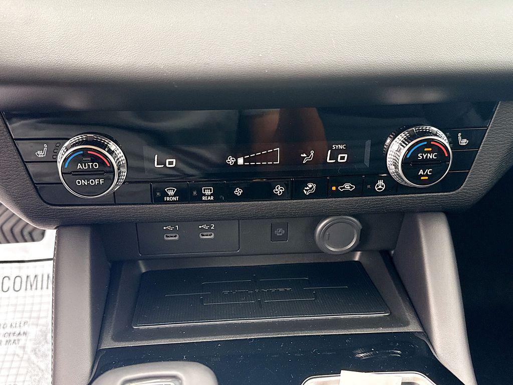 new 2026 Mitsubishi Outlander car, priced at $27,304
