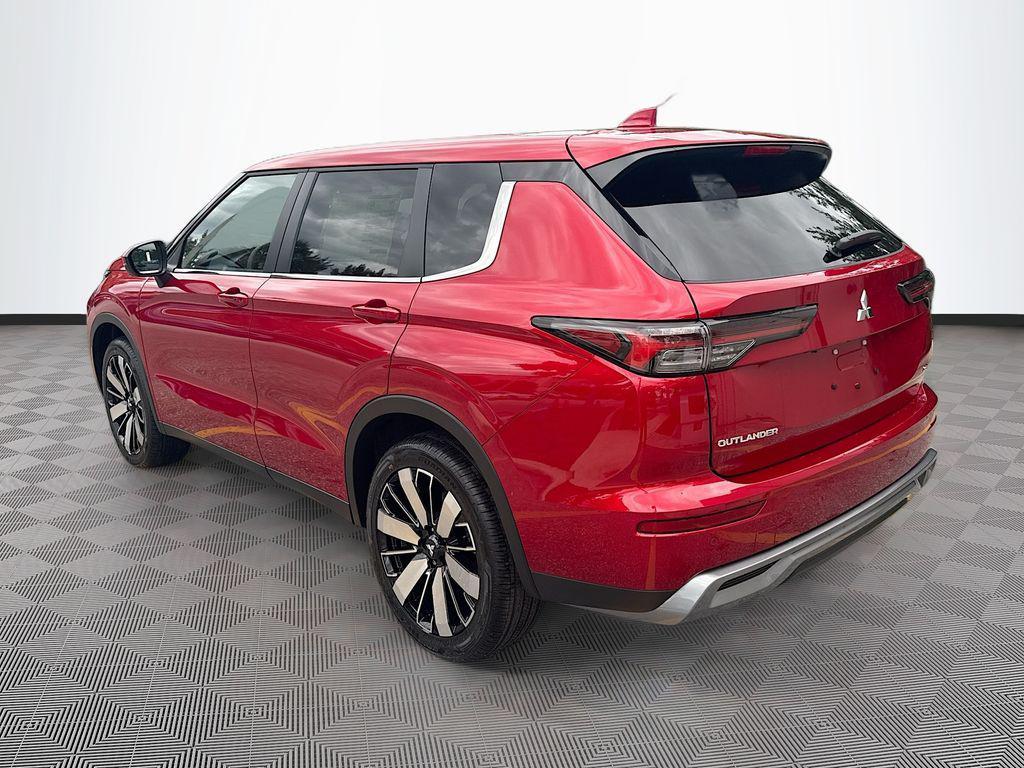 new 2026 Mitsubishi Outlander car, priced at $27,304