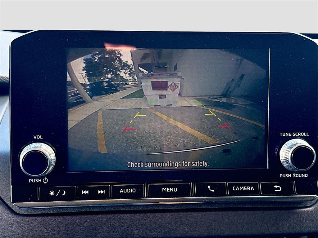 used 2024 Mitsubishi Outlander car, priced at $18,640