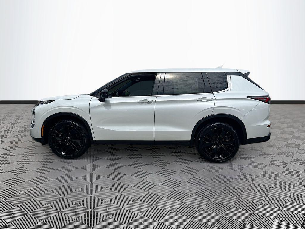 new 2026 Mitsubishi Outlander car, priced at $26,605