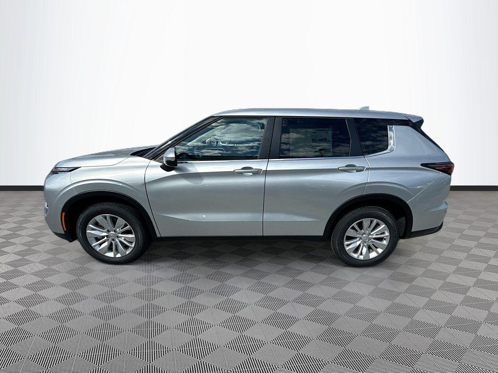new 2026 Mitsubishi Outlander car, priced at $24,320