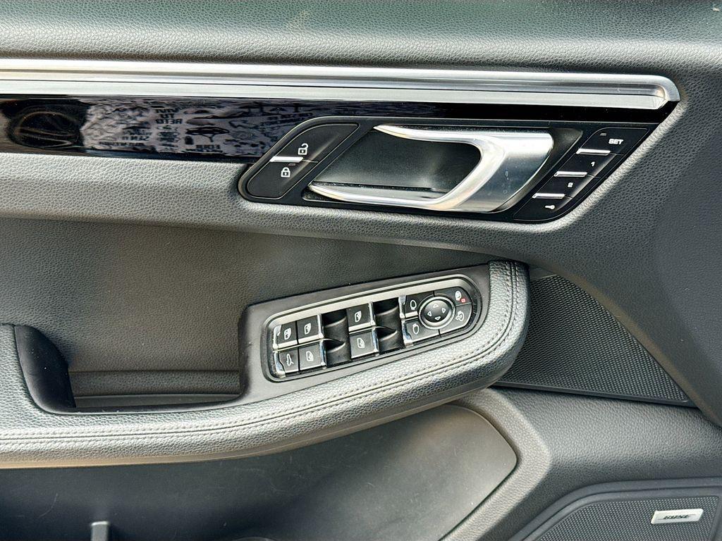 used 2021 Porsche Macan car
