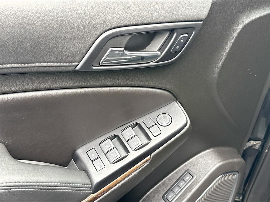 used 2019 Chevrolet Tahoe car, priced at $27,208
