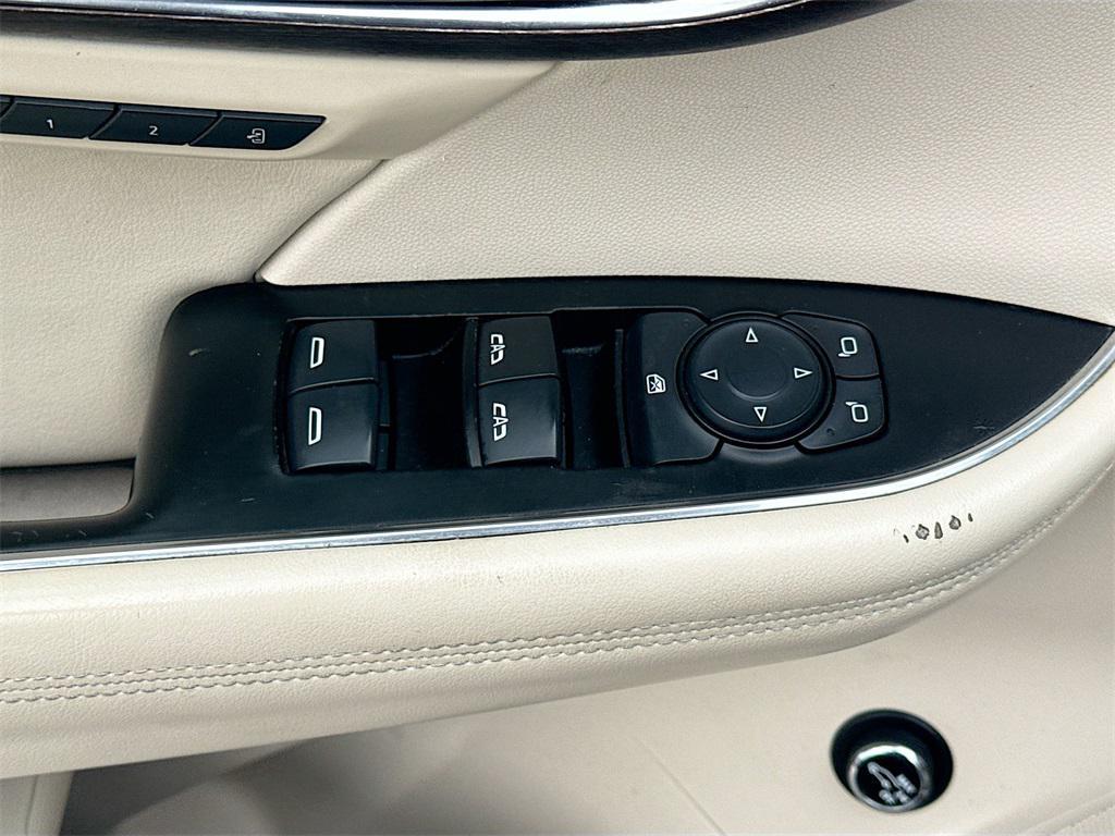 used 2023 Buick Envision car, priced at $21,338