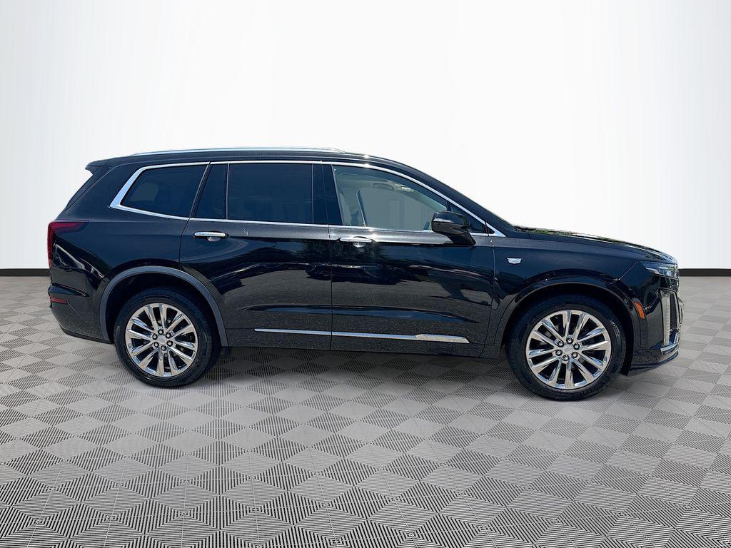 used 2024 Cadillac XT6 car, priced at $43,895