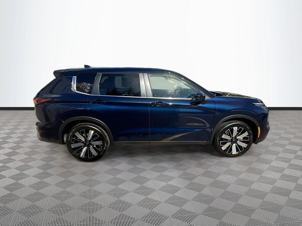 new 2026 Mitsubishi Outlander car, priced at $33,228