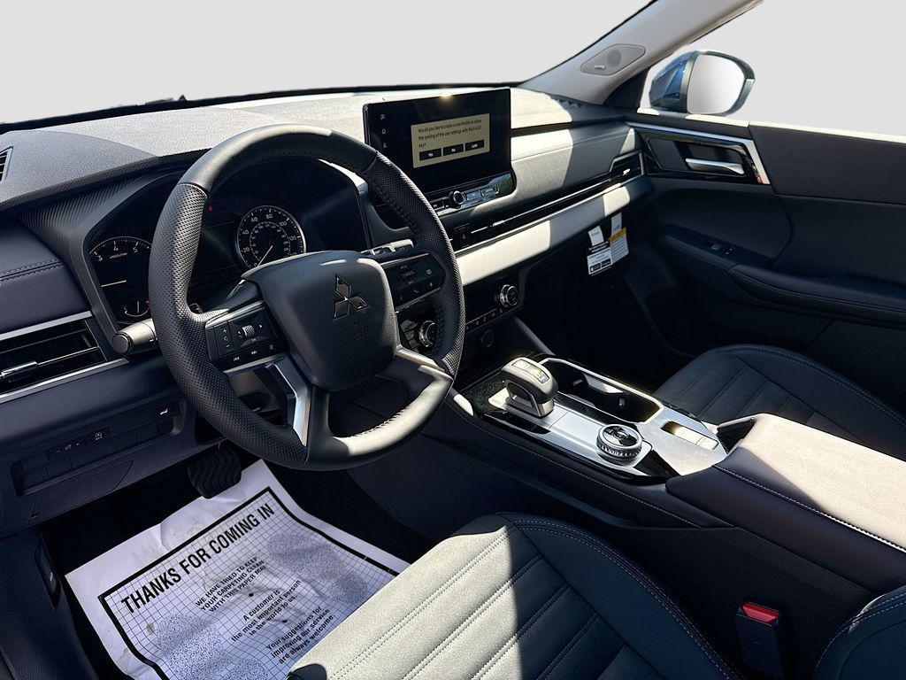 new 2026 Mitsubishi Outlander car, priced at $33,228