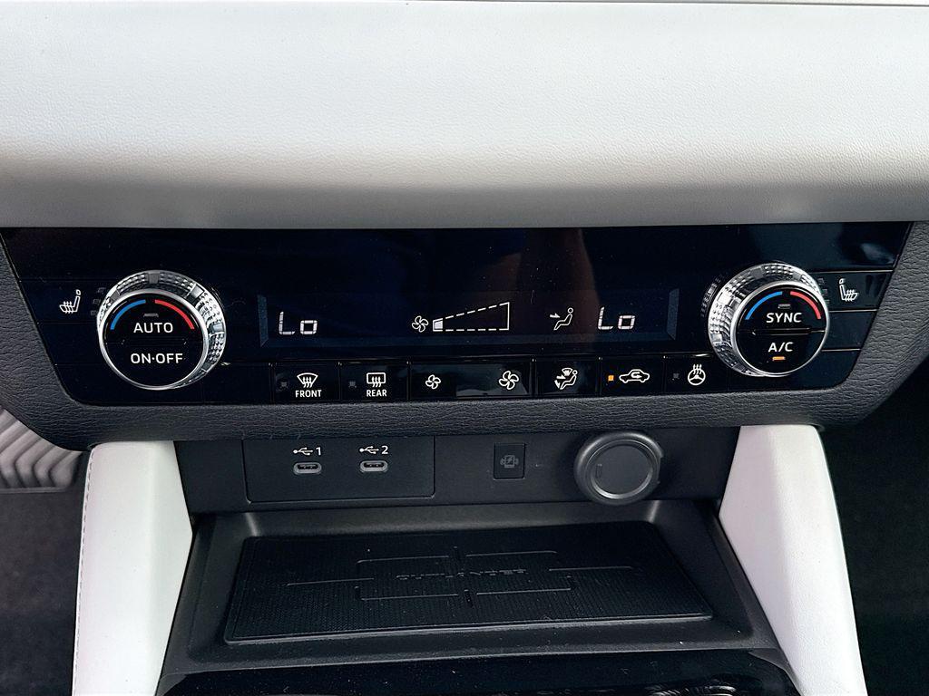 new 2026 Mitsubishi Outlander car, priced at $27,362