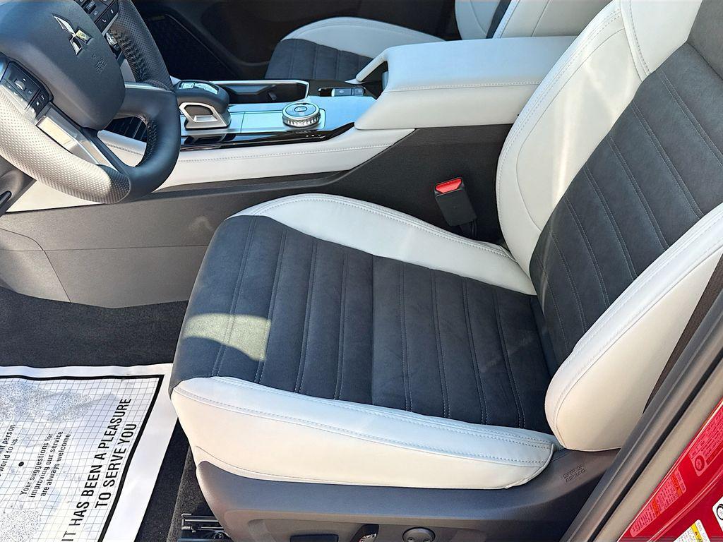 new 2026 Mitsubishi Outlander car, priced at $29,940