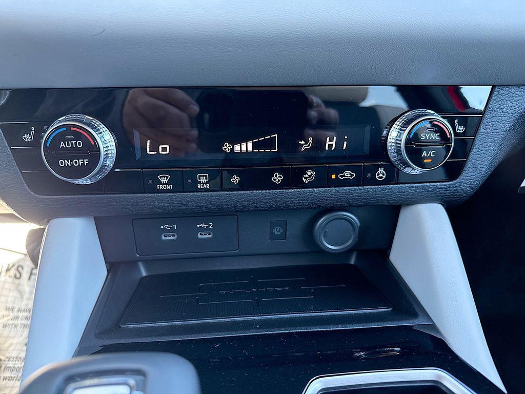 new 2026 Mitsubishi Outlander car, priced at $29,940