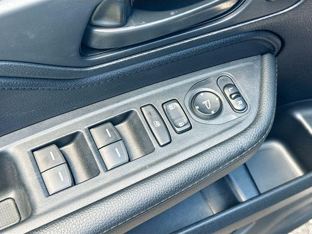 used 2025 Honda Odyssey car, priced at $36,826