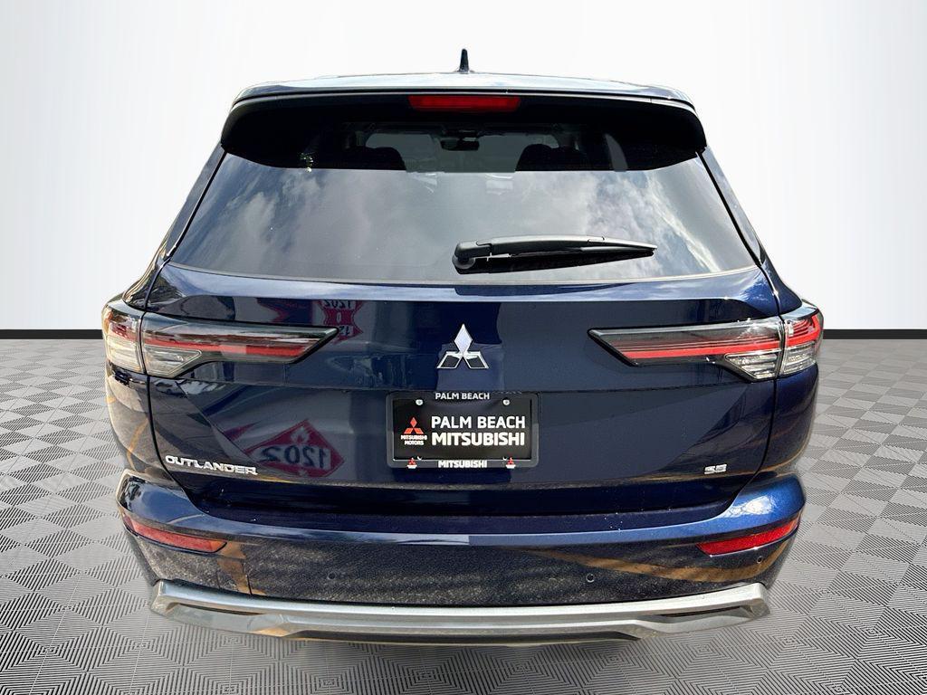 new 2026 Mitsubishi Outlander car, priced at $29,471
