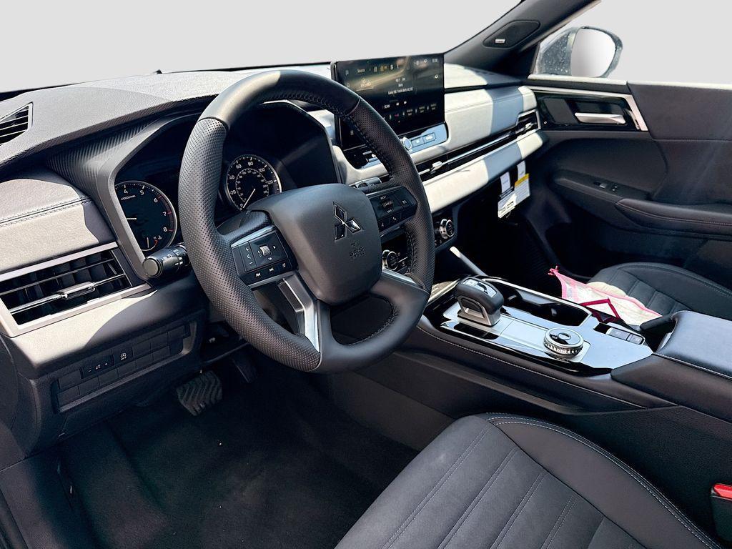 new 2026 Mitsubishi Outlander car, priced at $30,179