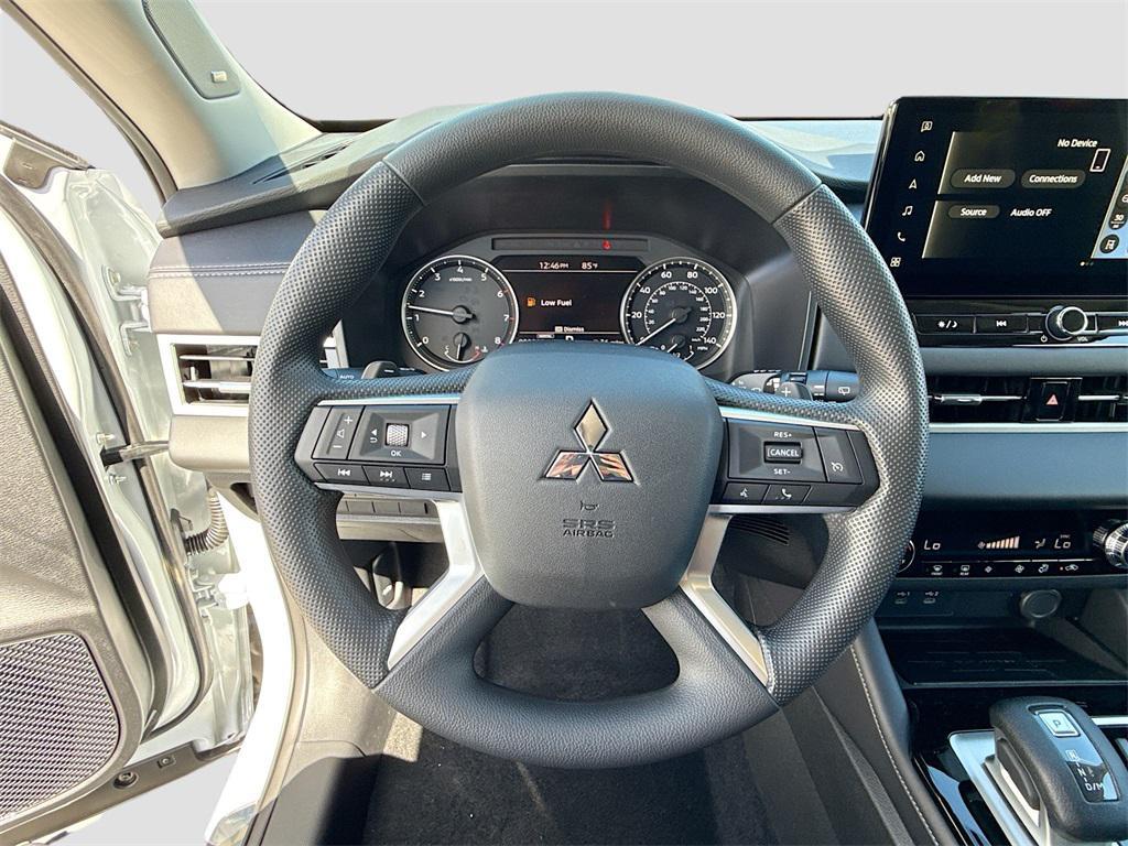 new 2026 Mitsubishi Outlander car, priced at $25,417