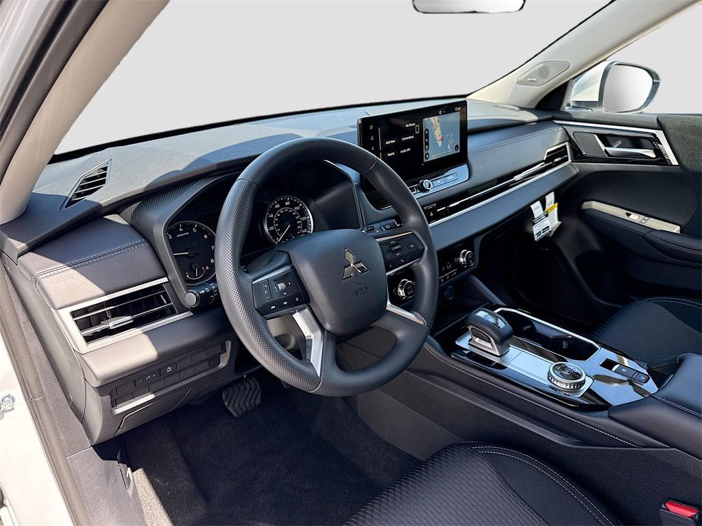 new 2026 Mitsubishi Outlander car, priced at $25,417