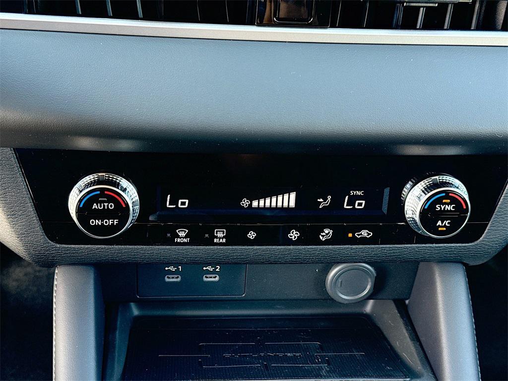 new 2026 Mitsubishi Outlander car, priced at $25,417