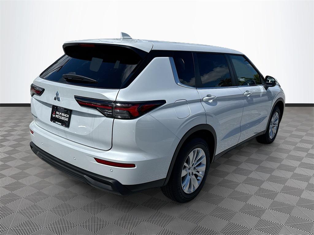 new 2026 Mitsubishi Outlander car, priced at $25,417