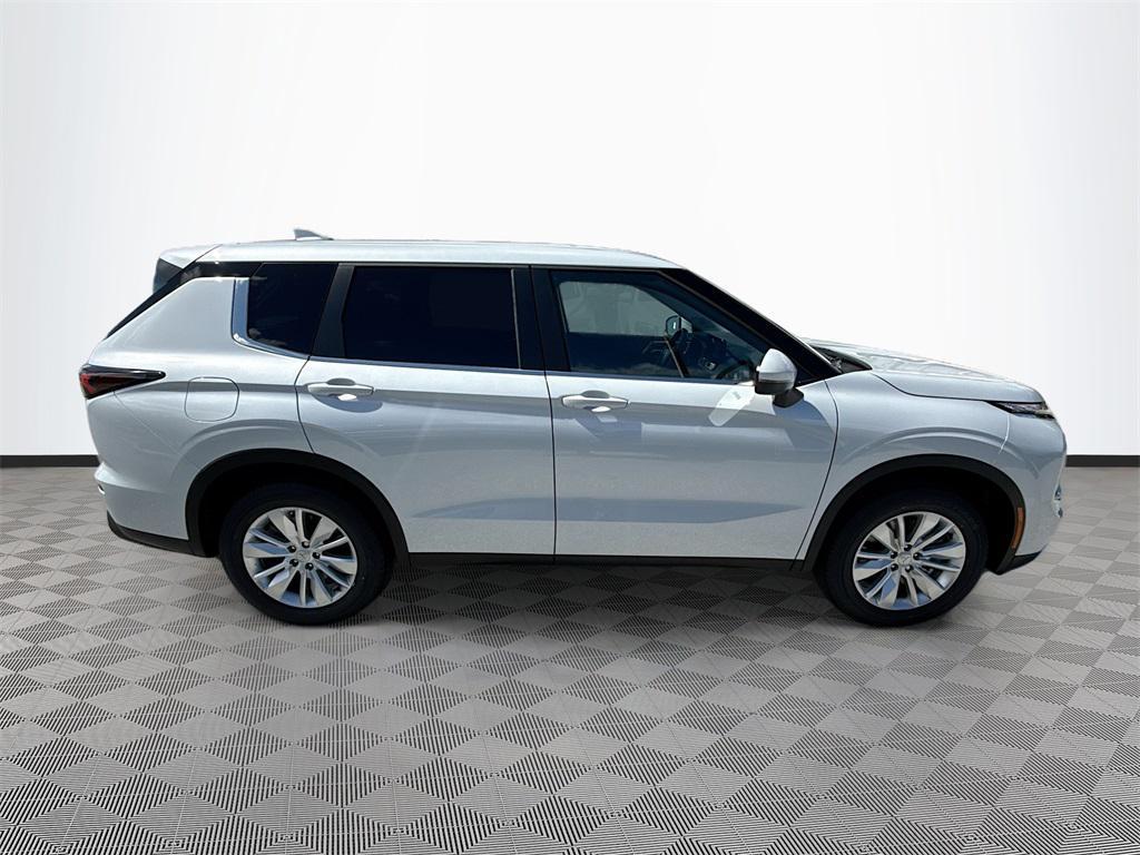 new 2026 Mitsubishi Outlander car, priced at $25,417