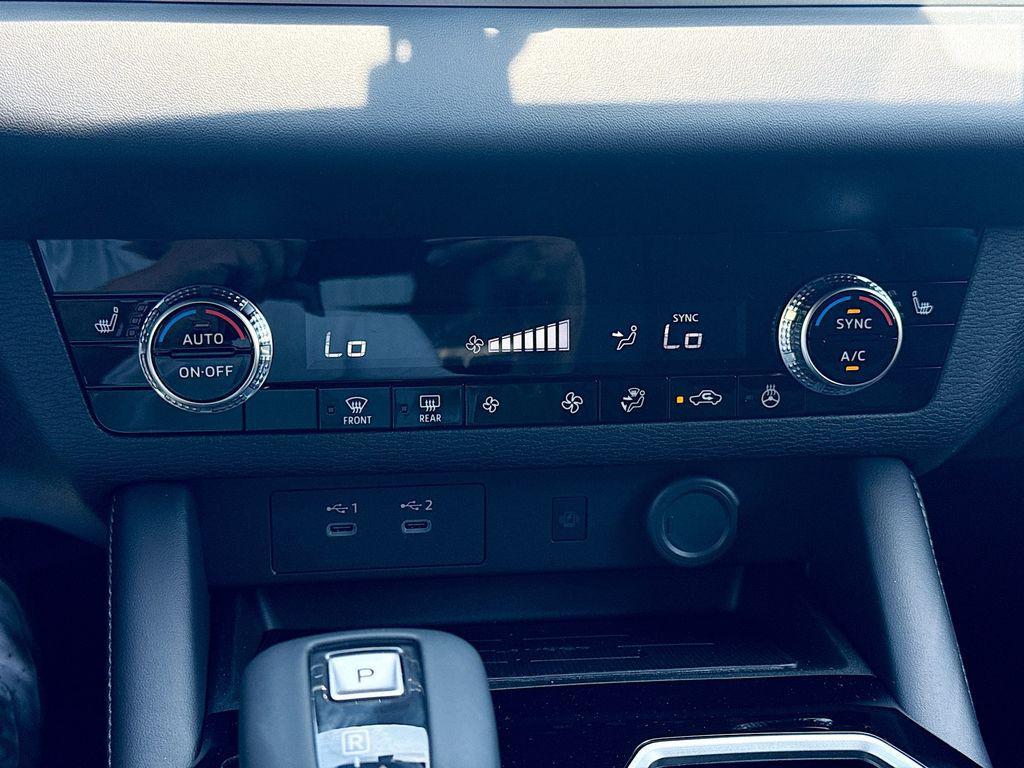 new 2026 Mitsubishi Outlander car, priced at $30,873