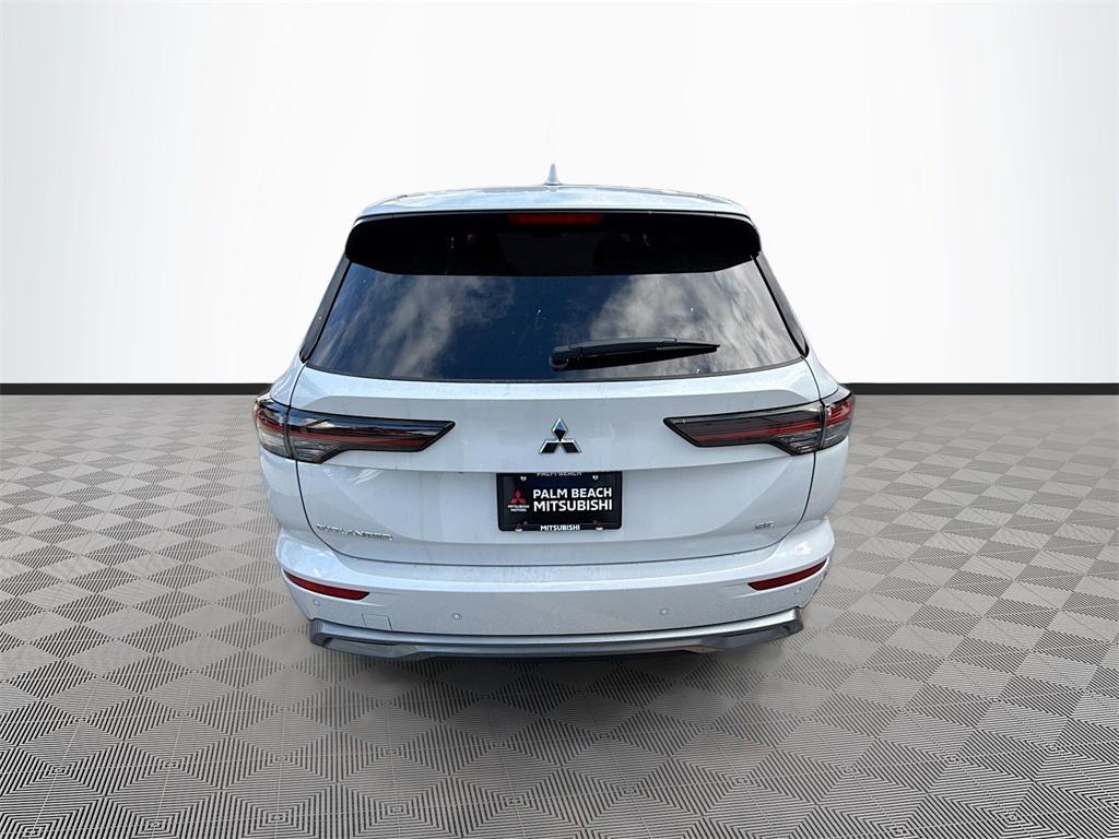 new 2026 Mitsubishi Outlander car, priced at $31,494