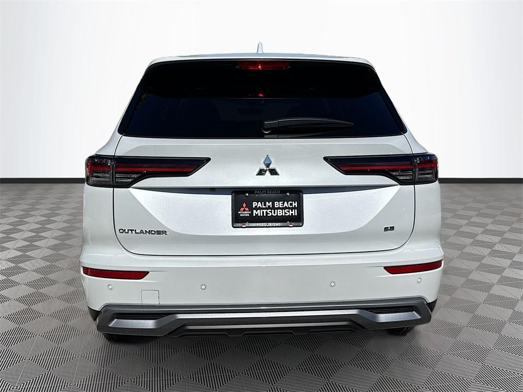 new 2026 Mitsubishi Outlander car, priced at $31,494